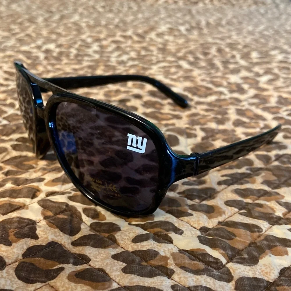 New! NY Giant’s Sunglasses